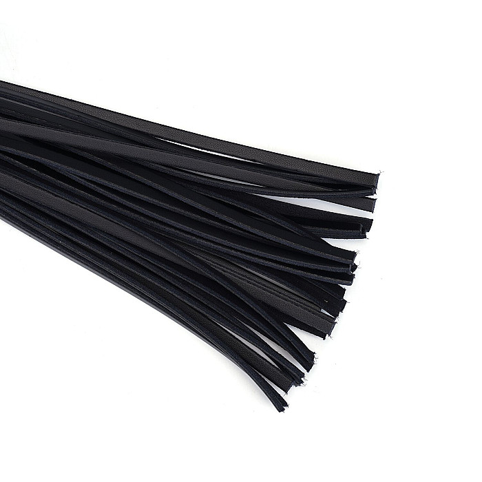 Флоггер Liebe Seele Wine Red Studded Flogger, натуральная кожа