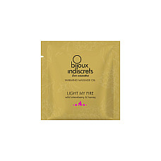 Пробник массажного масла Bijoux Indiscrets Light my Fire – Wild Strawberry & Honey (2 мл)