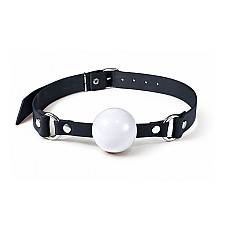 Кляп силиконовый Feral Feelings Silicon Ball Gag Black/White, черный ремень, белый шарик