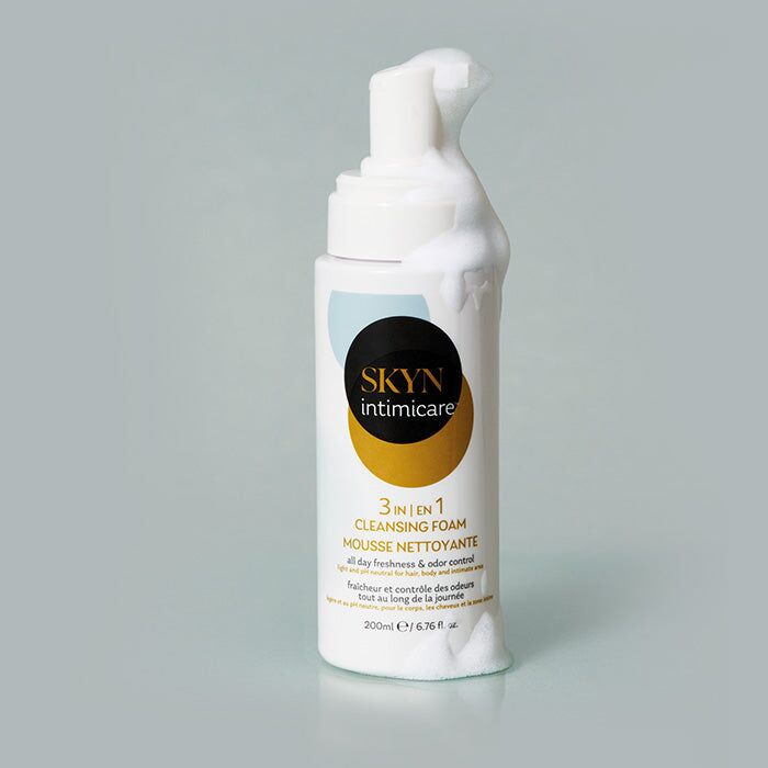 Розпродаж! Піна для інтимного догляду SKYN Intimicare 3in1 Cleansing Foam 200мл (термін 30.06.2026)