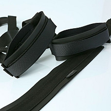 Гнучка розпірка для ніг Sportsheets Sex Sling Black для притягування ніг до тіла