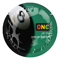 Презерватив ONE Color Sensations ONE is the corner pocket, 1 шт, черный, гладкий, со смазкой