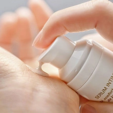 Зволожувальна сироватка для інтимної зони YESforLOV INTIMATE SERUM 30 мл