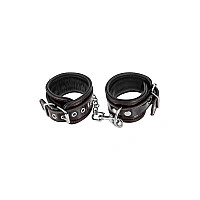 Наручники Fetish Tentation Premium Patent Leather Handcuffs, съемная цепочка